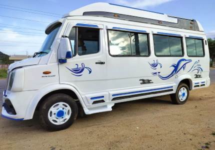 12 Seater Tempo Traveller