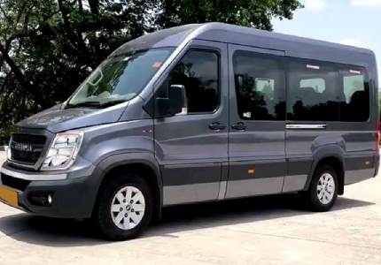 17 Seater Urbania Traveller